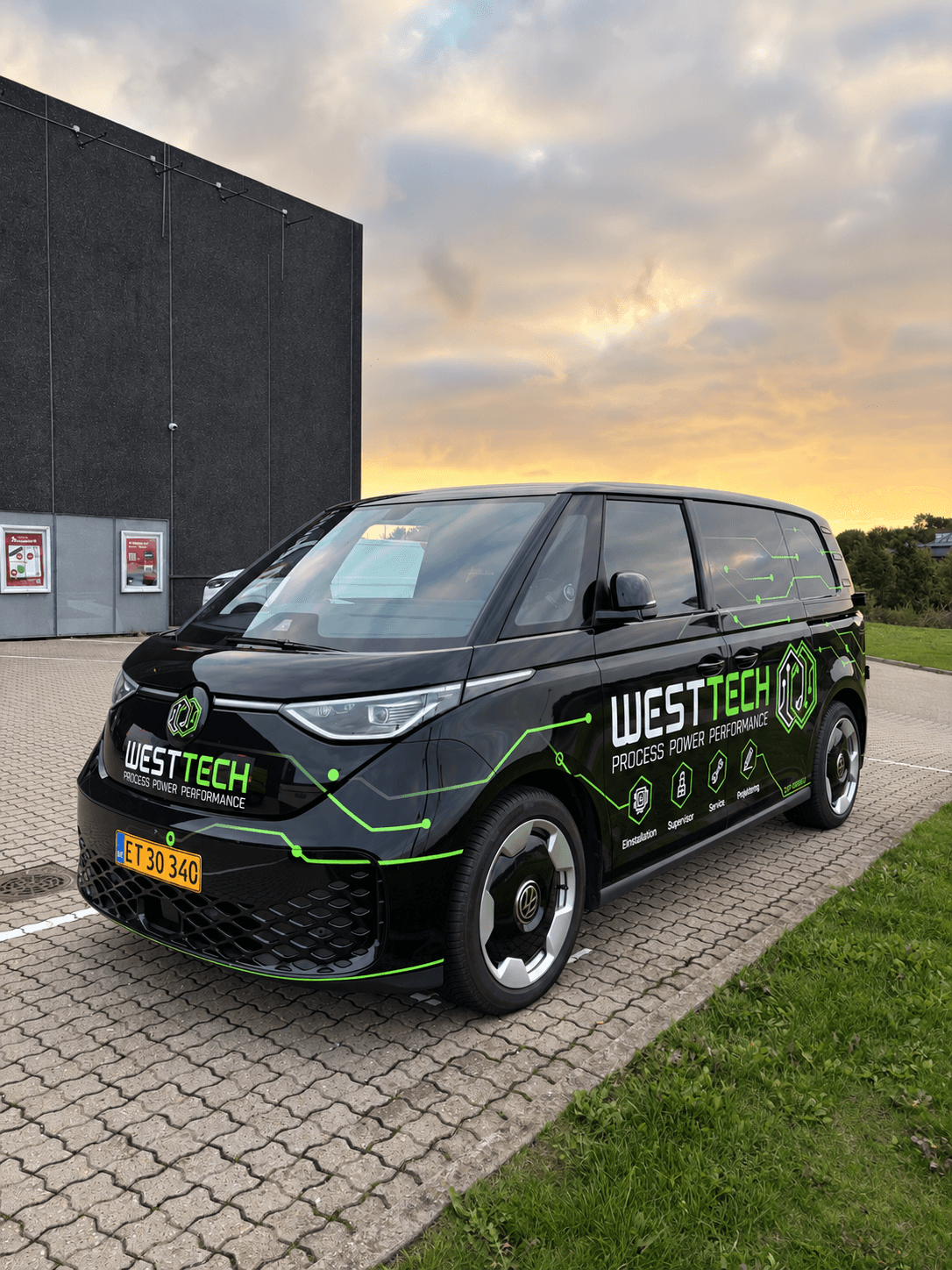 Westtech servicebil med brand-wrap